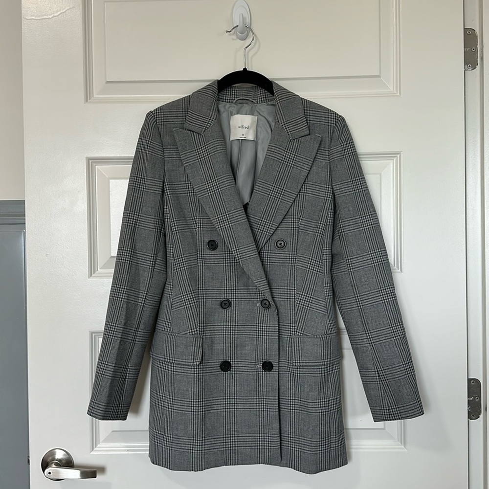 Aritzia Wilfred Double Breasted Blazer Size 00
